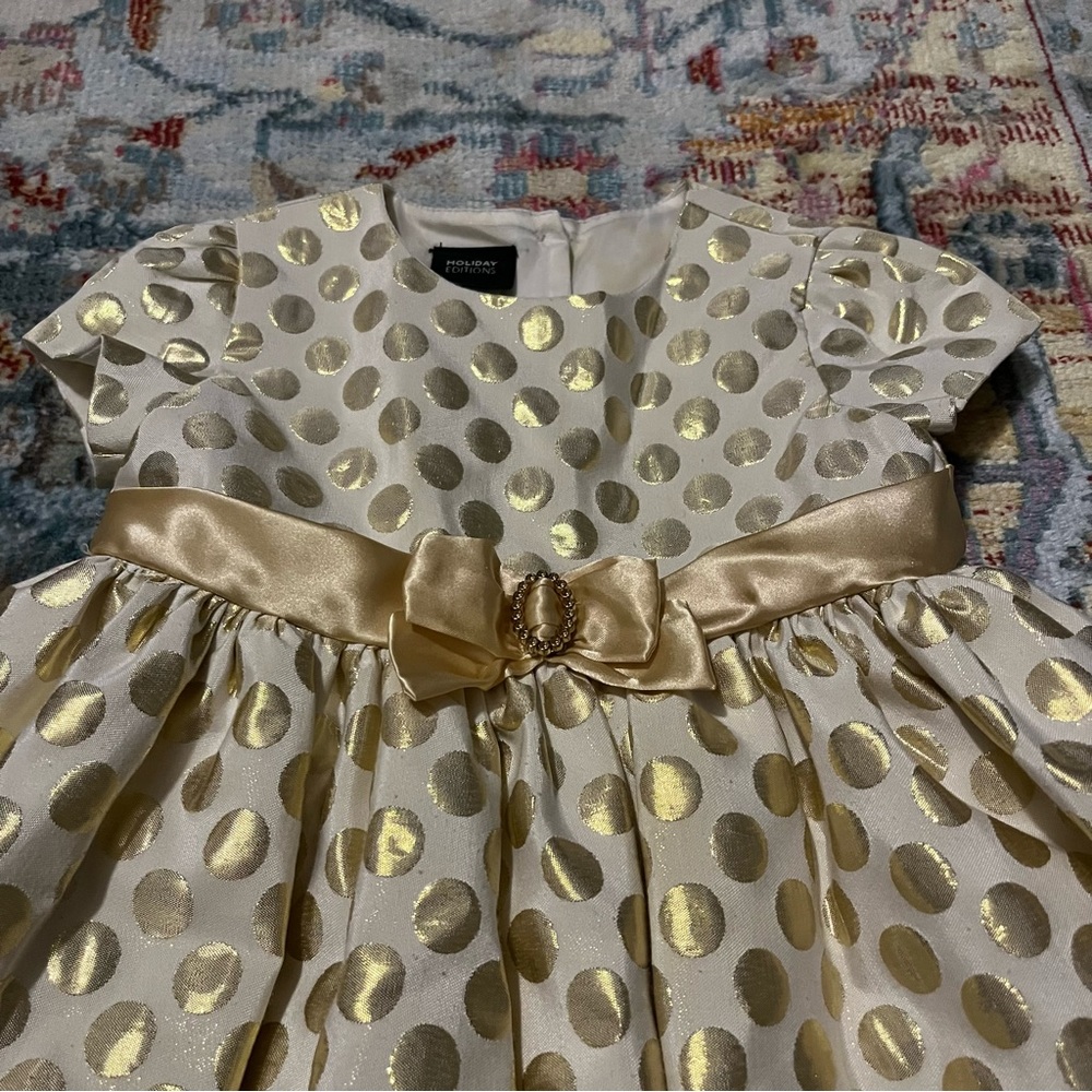 Formal Dress - Picture 3 of 6